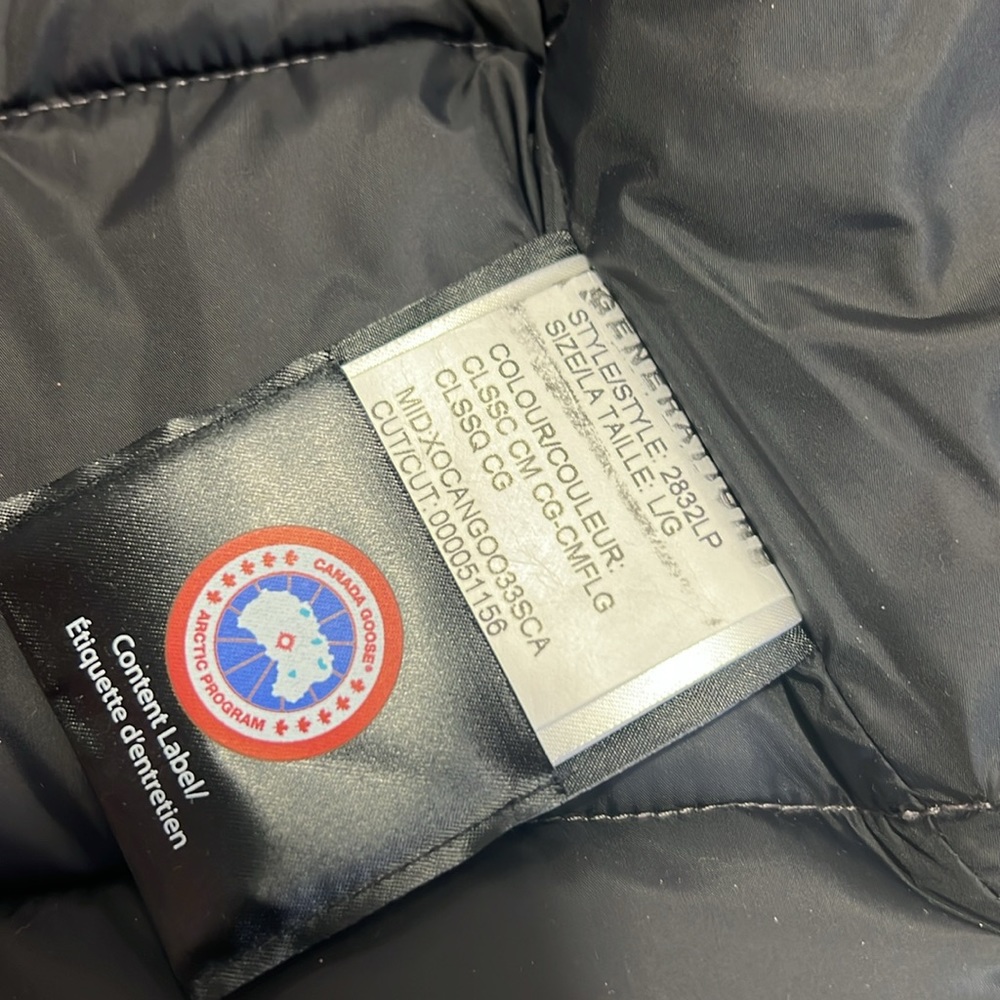 Canada Goose: Freestyle Vest Print Heritage in Classic Camo Coastal Grey - Picture 9 of 14